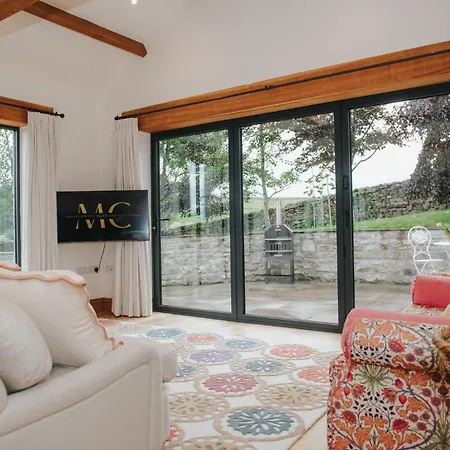 Peaceful Countryside Barn Conversion - Yorkshire Dales *