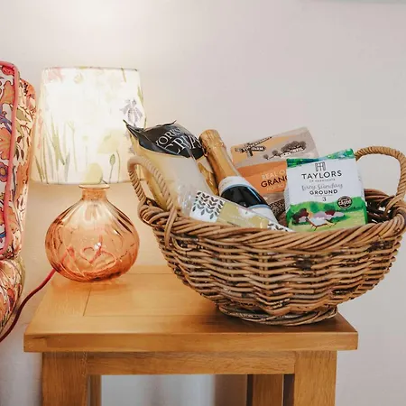 Peaceful Countryside Barn Conversion - Yorkshire Dales