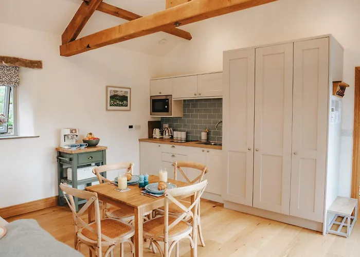 Peaceful Countryside Barn Conversion - Yorkshire Dales Bellerby