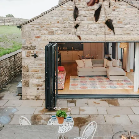 Peaceful Countryside Barn Conversion - Yorkshire Dales * Bellerby